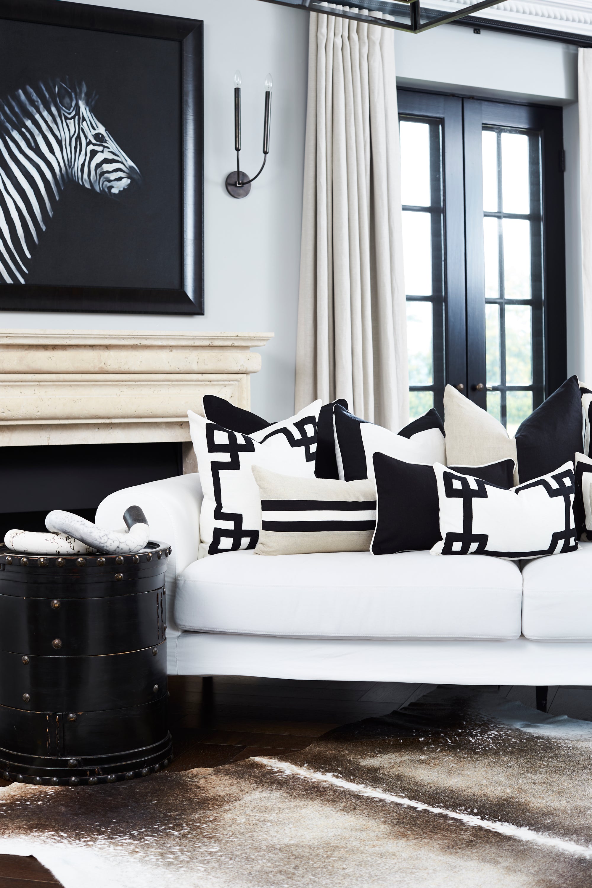 Linen Border Black